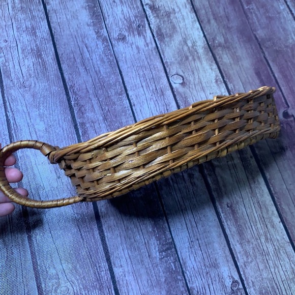 VTG Brown Wicker Rattan Leaf Shaped Boho Basket - Picture 4 of 8